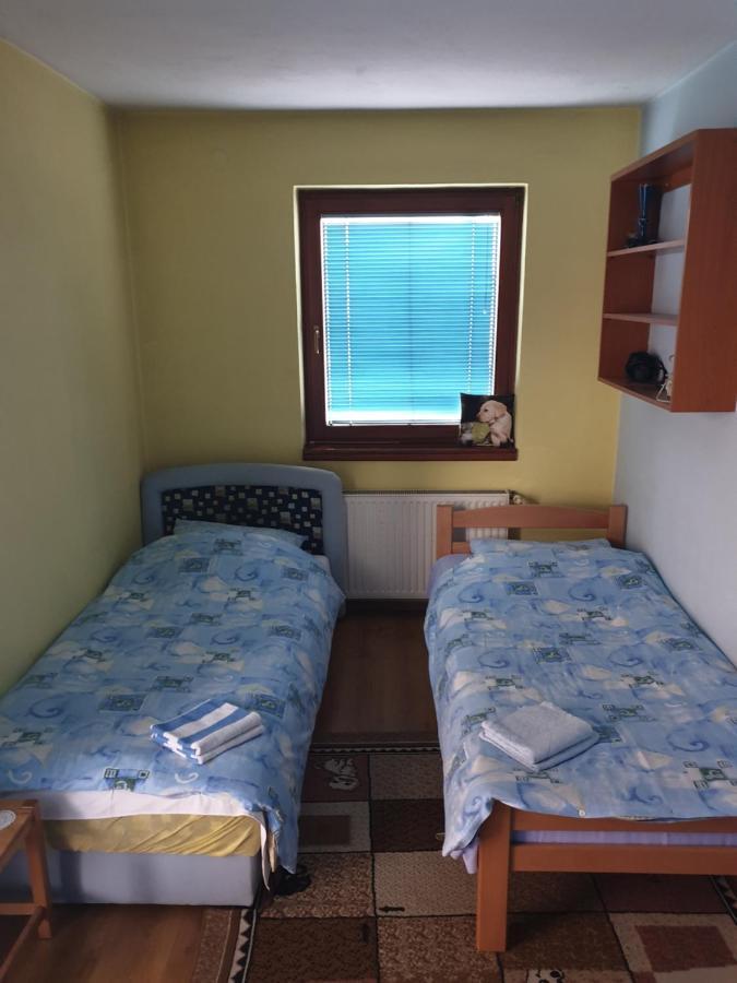 Green And Blue Apartments Μπάνια Λούκα Εξωτερικό φωτογραφία