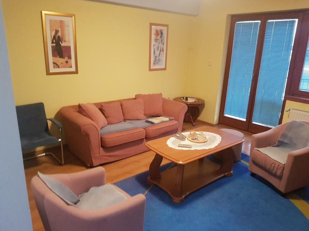 Green And Blue Apartments Μπάνια Λούκα Εξωτερικό φωτογραφία