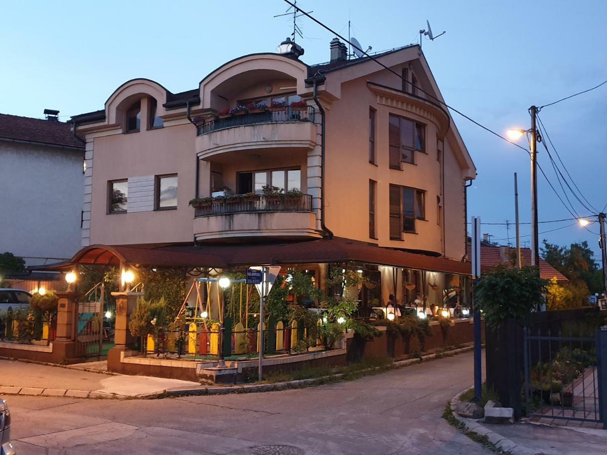 Green And Blue Apartments Μπάνια Λούκα Εξωτερικό φωτογραφία